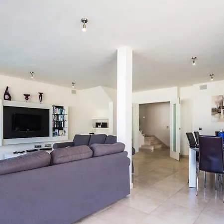 Juliana By * Corralejo